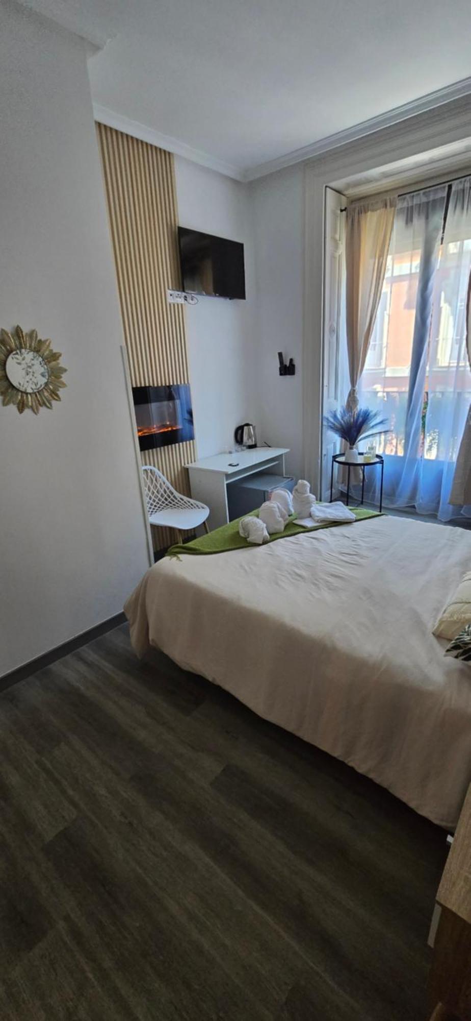 Habitaciones Universal Madri Exterior foto